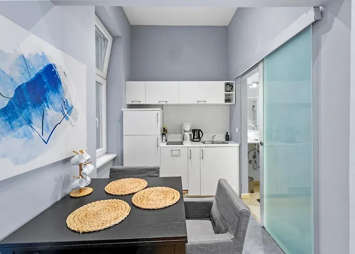 Near Center - Danube Canal - Long Apartment Vienna