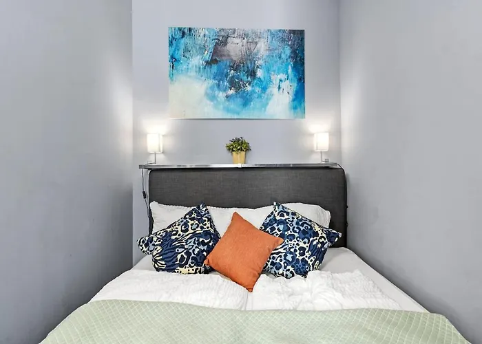 Near Center - Danube Canal - Long Apartment